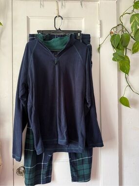 Weatherproof Navy Quarter-Zip Pullover & pants size L pajama set